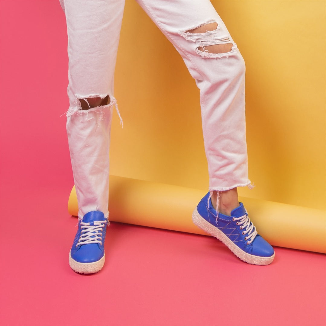 Noa Electric Blue